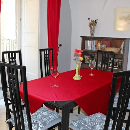 Casa Nicola * קטאניה