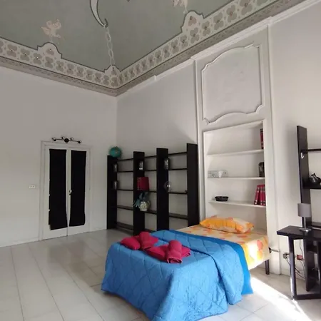 Casa Nicola Daire Katanya